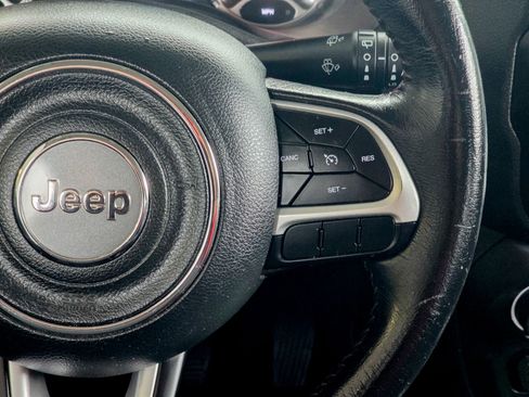 Used 2019 Jeep Renegade Trailhawk image 37