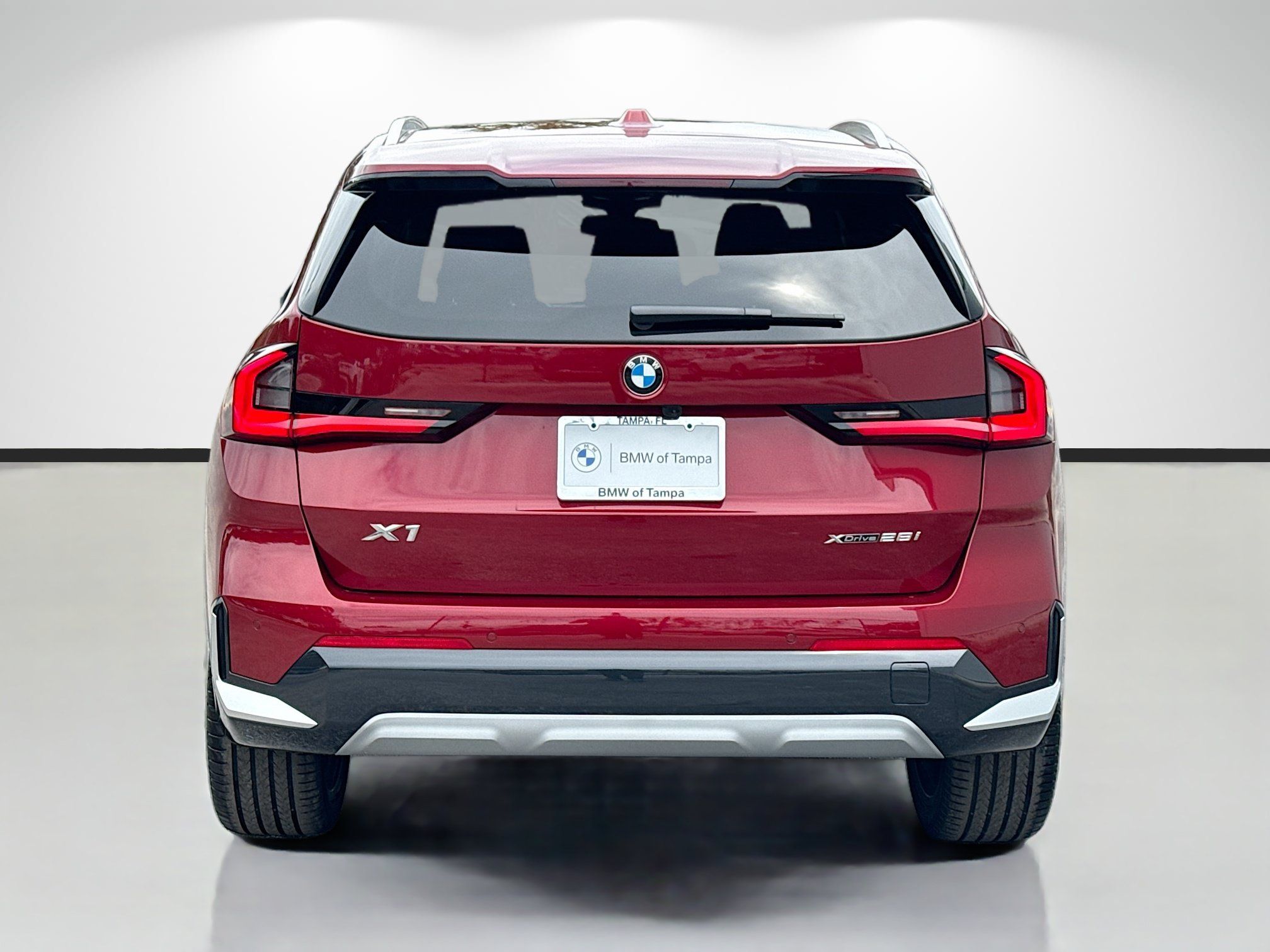 New 2026 BMW X1 xDrive28i w/ Technology Package AWD/4WD image 4
