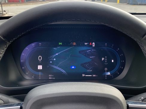 Used 2025 Volvo XC40 B5 Core image 11