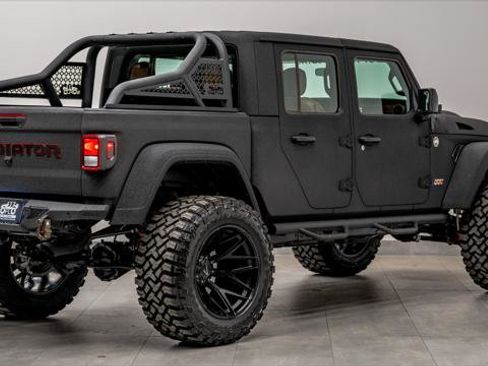 Used 2026 Jeep Gladiator Sport AWD/4WD image 7
