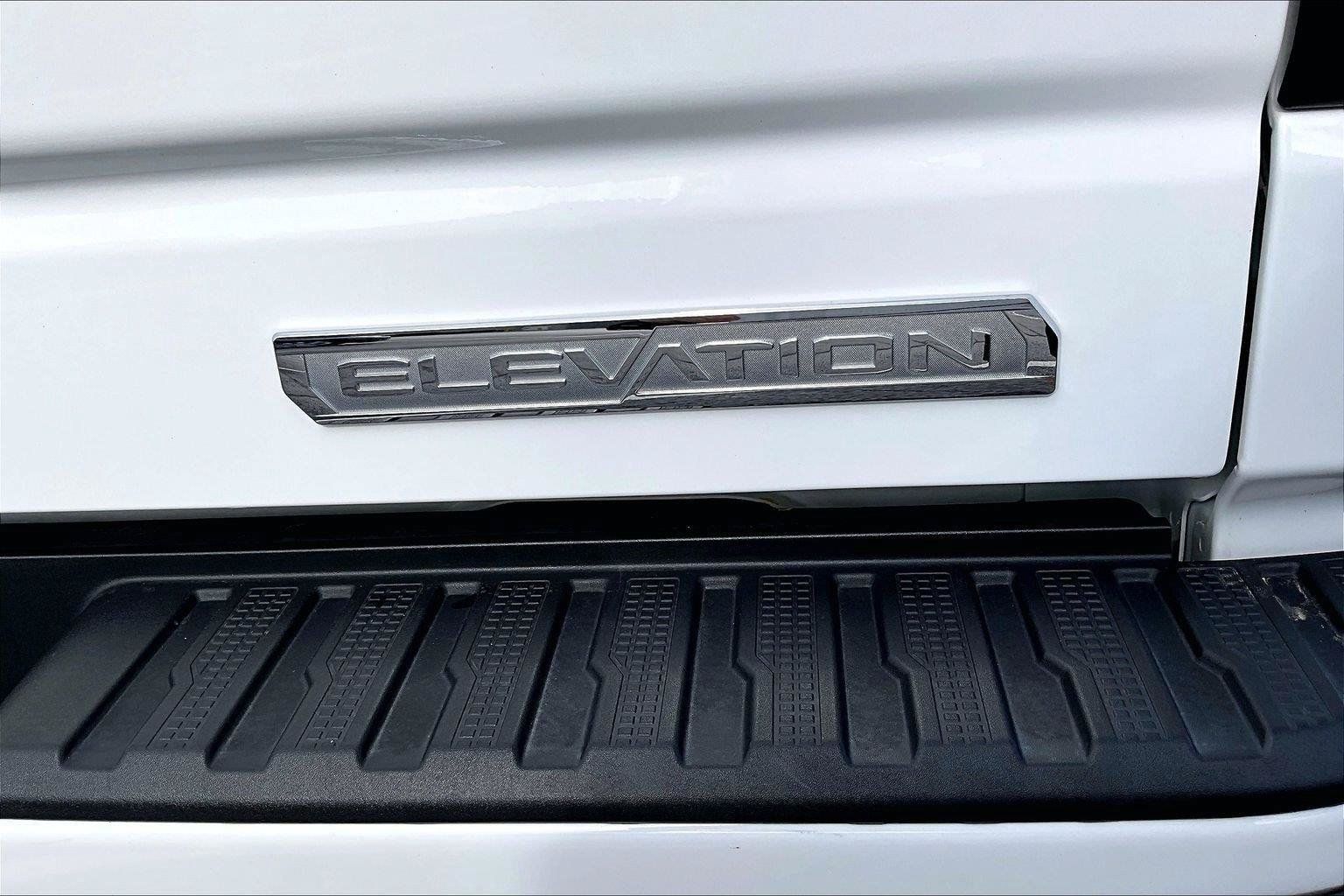 Used 2024 GMC Sierra 1500 Elevation AWD/4WD image 9