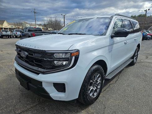 Certified 2025 Ford Expedition Max Active AWD/4WD image 1