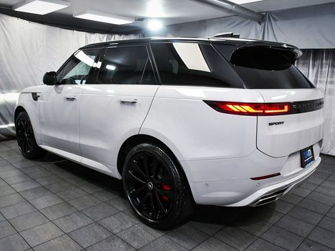 Used 2025 Land Rover Range Rover Sport Dynamic SE AWD/4WD image 4