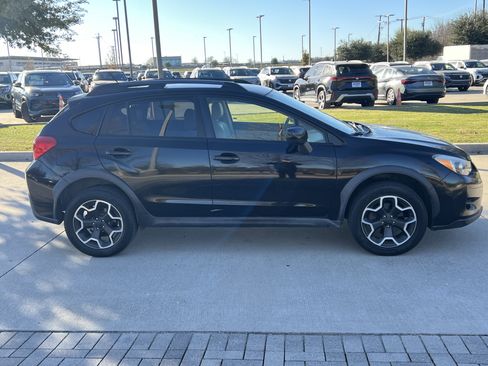 Used 2014 Subaru Crosstrek 2.0i Limited image 11