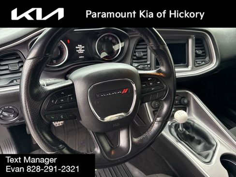 Used 2019 Dodge Challenger R/T image 18