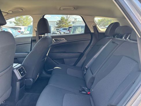 Used 2025 Kia Sportage LX FWD image 25