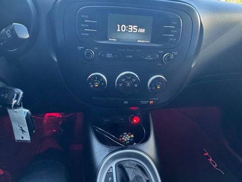 Used 2016 Kia Soul w/ Convenience Package image 11