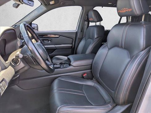 Used 2023 Honda Pilot TrailSport image 16
