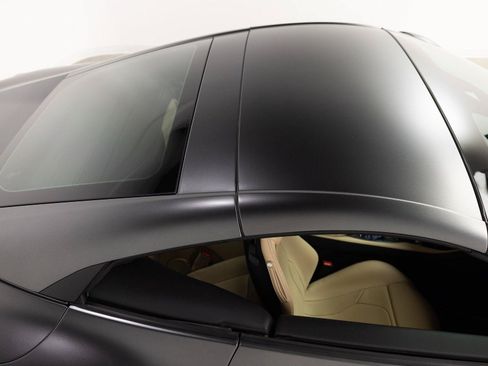 Certified 2023 Ferrari Portofino M RWD image 37