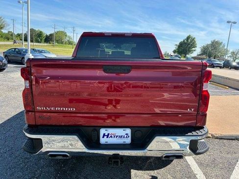 Used 2024 Chevrolet Silverado 1500 LT w/ Z71 Off-Road Package AWD/4WD image 7