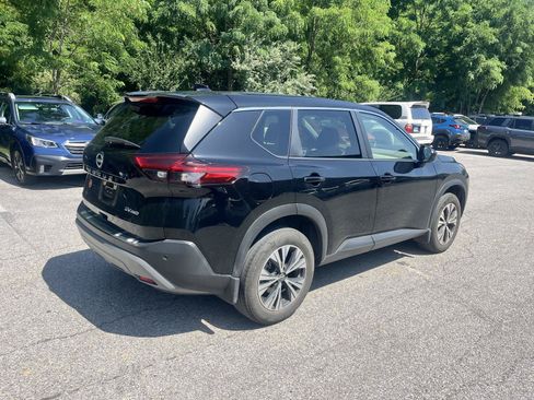 Used 2023 Nissan Rogue SV AWD/4WD image 7