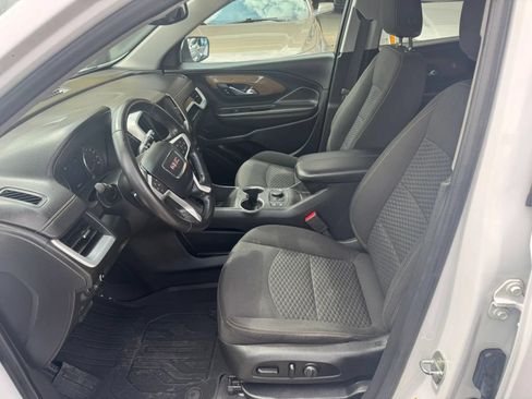 Used 2020 GMC Terrain SLE w/ Driver Convenience Package FWD image 8