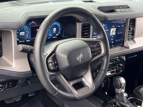 Used 2025 Ford Bronco Outer Banks image 14