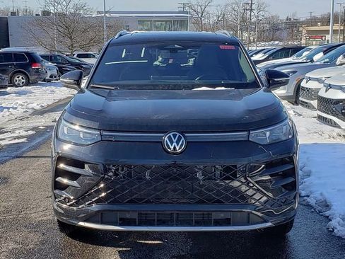 New 2026 Volkswagen Tiguan SEL R-Line image 5