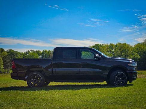 New 2026 RAM 1500 Express AWD/4WD image 2