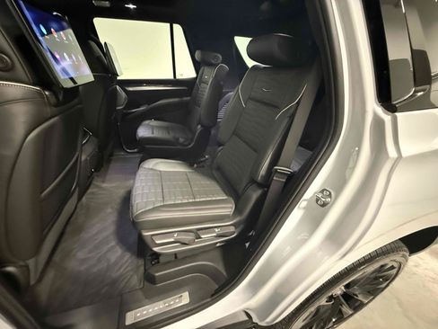 Used 2026 Cadillac Escalade V w/ LPO, ONYX Package AWD/4WD image 55