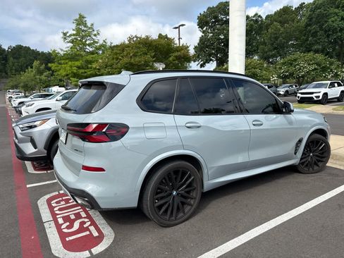 Used 2024 BMW X5 xDrive40i w/ M Sport Package AWD/4WD image 4