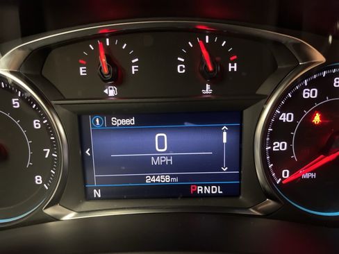 Used 2023 Chevrolet Equinox RS image 16