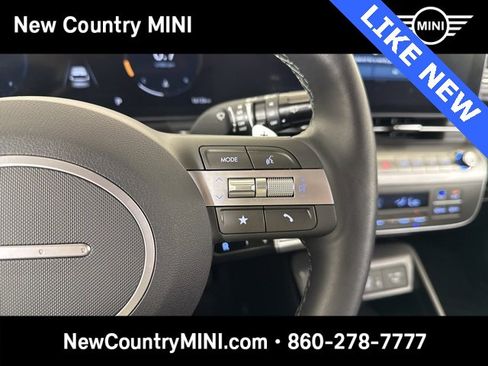 Used 2024 Hyundai Kona Limited image 31