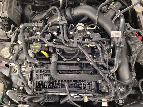 Used 2019 Ford Fusion SE image 30