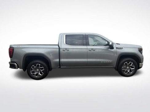New 2026 GMC Sierra 1500 SLE w/ X31 Off-Road Package AWD/4WD image 10