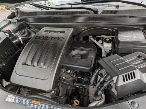 Used 2017 Chevrolet Equinox LS FWD image 26