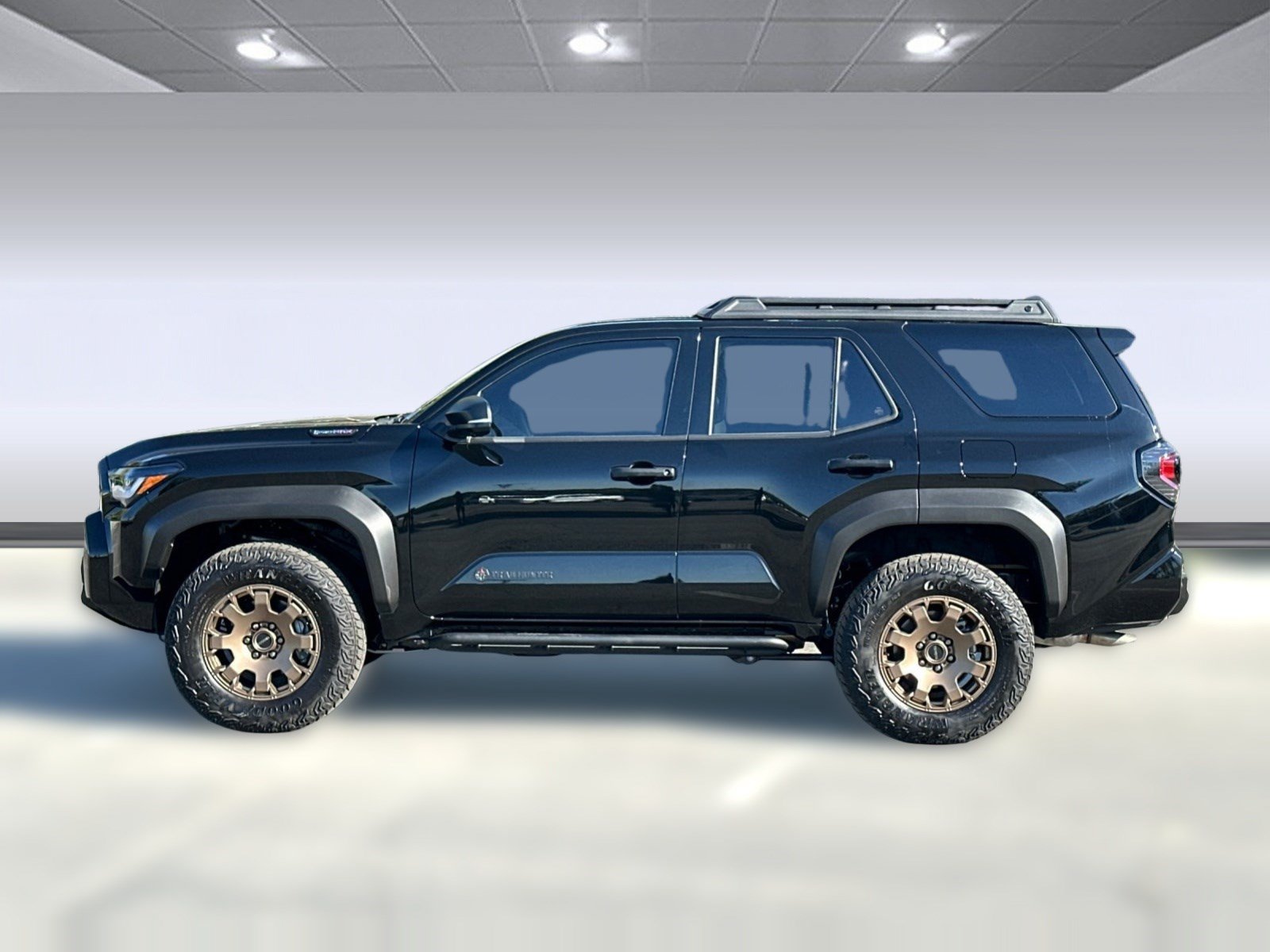 Used 2026 Toyota 4Runner Trailhunter AWD/4WD image 2