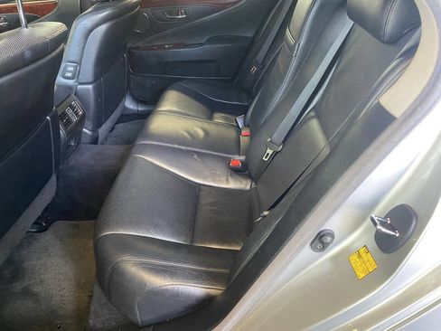 Used 2010 Lexus LS 460 AWD image 11