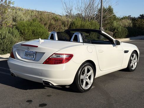 Used 2015 Mercedes-Benz SLK 250 image 6