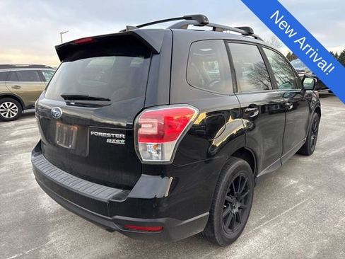 Used 2017 Subaru Forester 2.5i Premium w/ All-Weather Package image 7