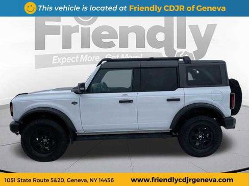 Used 2023 Ford Bronco Wildtrak image 8