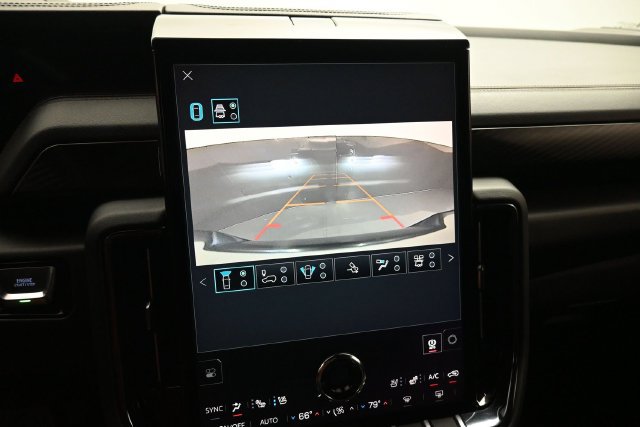 Used 2026 GMC Yukon XL AT4 w/ AT4 Premium Plus Package AWD/4WD image 9