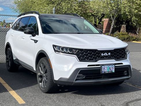 Used 2022 Kia Sorento X-Line EX image 2