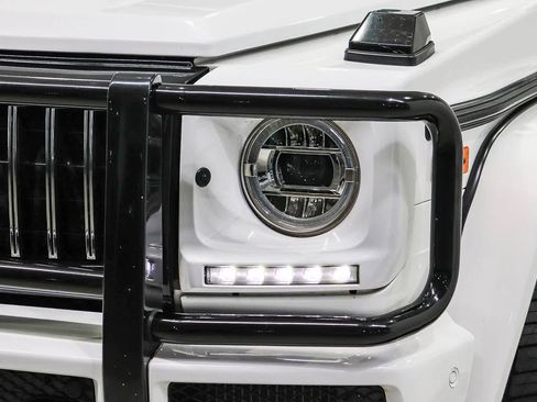 Used 2017 Mercedes-Benz G 63 AMG 4MATIC image 7