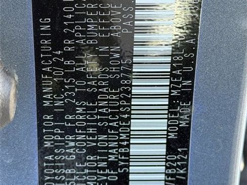 Certified 2025 Toyota Corolla LE image 30