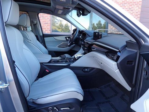 Used 2022 Acura MDX SH image 16