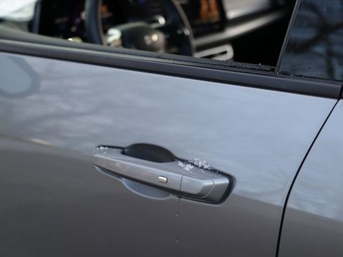 Used 2024 Chevrolet Traverse LT w/ Trailering Package image 38