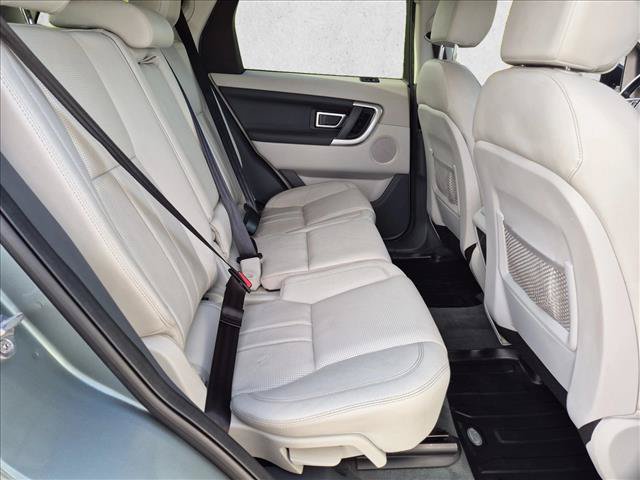 Used 2016 Land Rover Discovery Sport HSE AWD/4WD image 21
