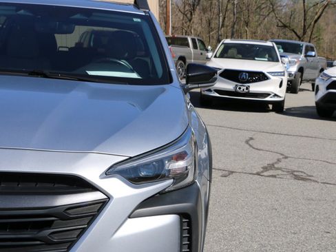 Used 2023 Subaru Outback Premium image 13