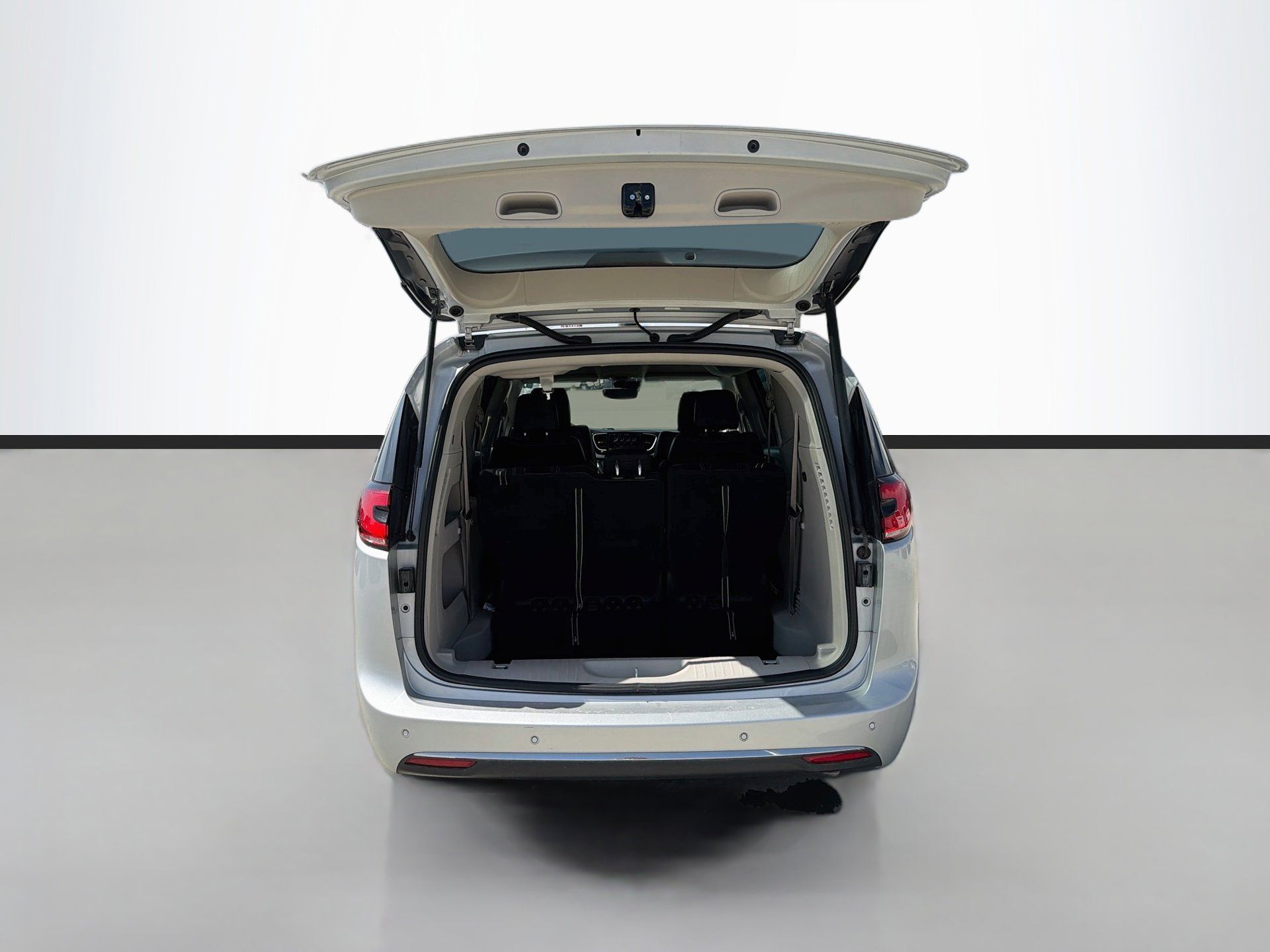 Used 2024 Chrysler Pacifica Touring-L FWD image 26