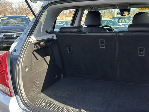 Used 2018 Chevrolet Trax LT w/ LT Convenience Package image 34