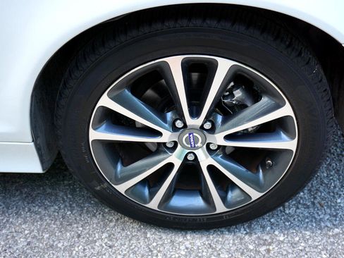 Used 2011 Volvo C70 T5 image 10