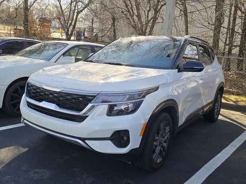 Used 2023 Kia Seltos S image 3