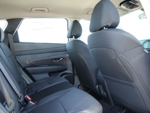 New 2026 Hyundai Tucson SE image 13