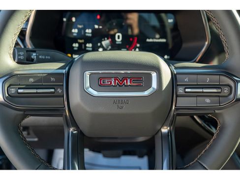New 2026 GMC Canyon AT4 AWD/4WD image 17