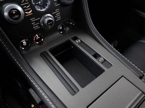 Used 2014 Aston Martin V8 Vantage Coupe image 14