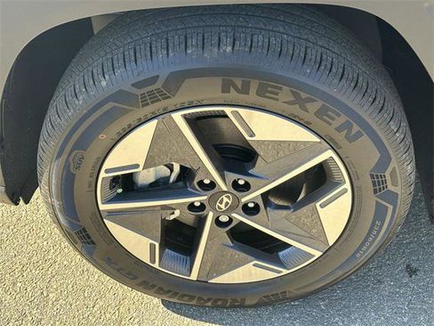 New 2025 Hyundai Tucson SEL image 11