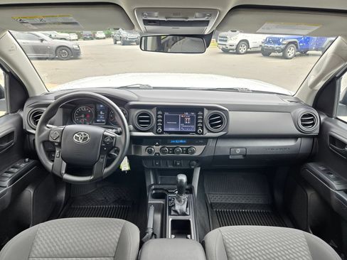 Used 2023 Toyota Tacoma SR AWD/4WD image 10