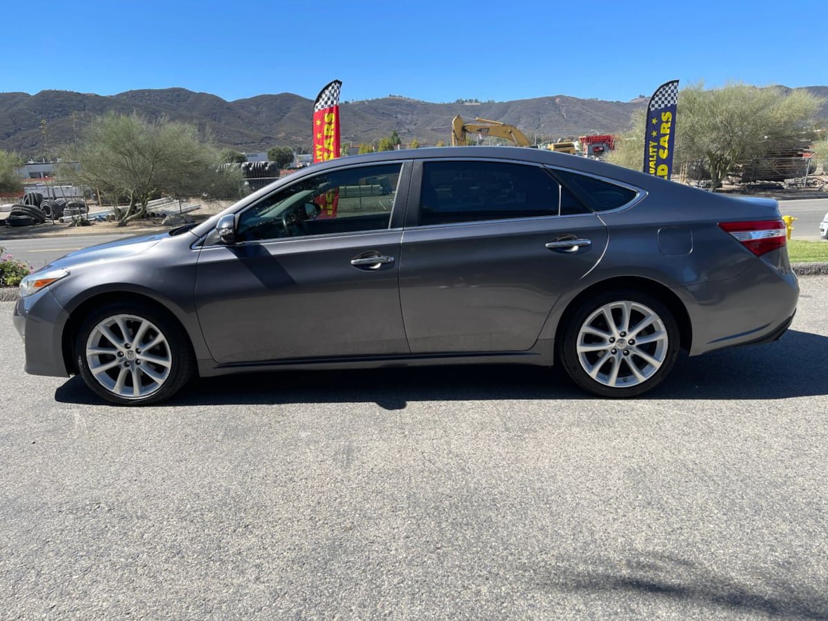 Used 2014 Toyota Avalon XLE Touring FWD image 8