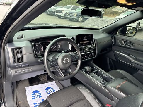 Used 2024 Nissan Pathfinder Rock Creek image 10